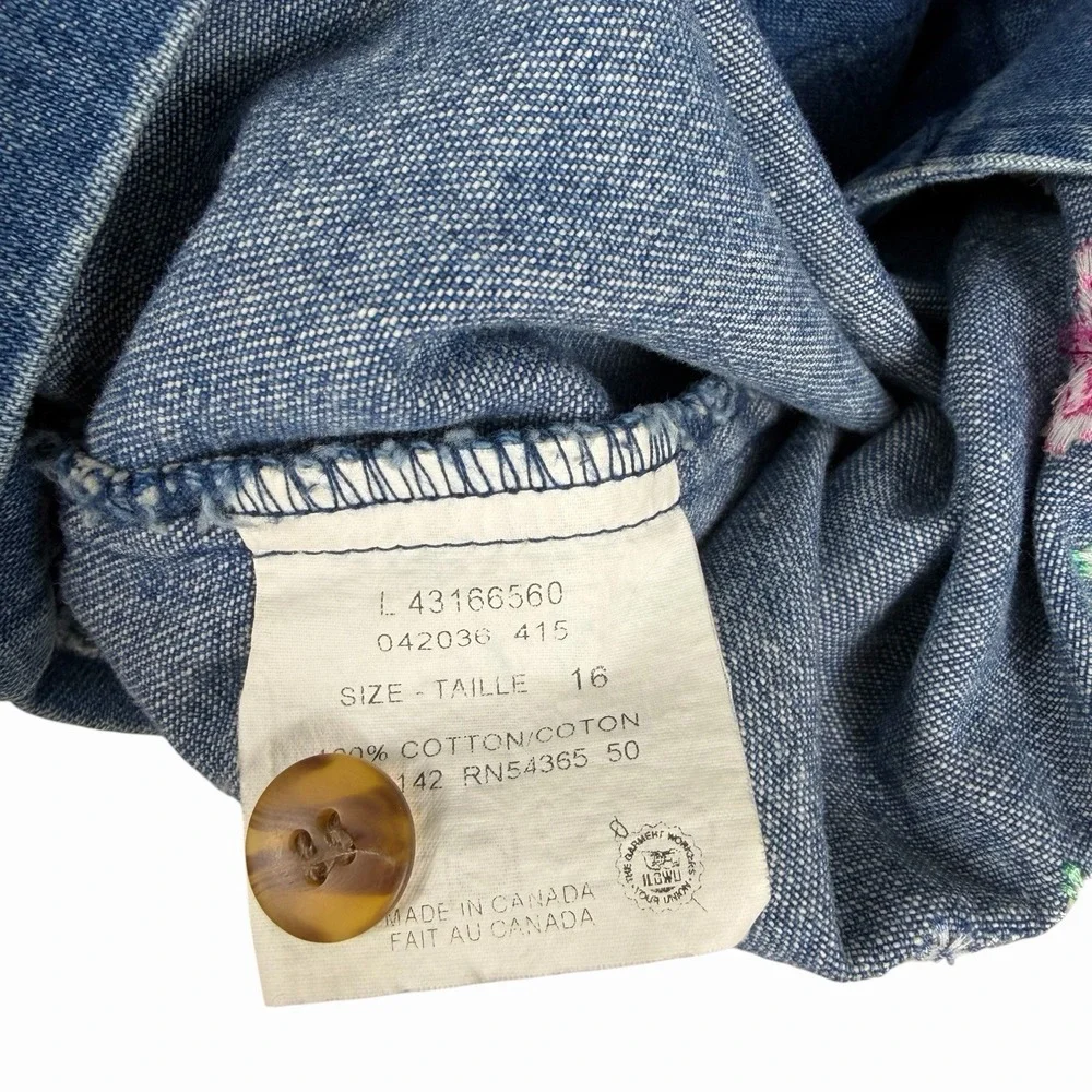 VTG Women's Embroidered Denim Vest Size L/XL Cottagecore Grandma Fairy Boho